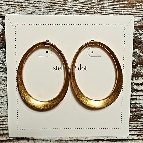STELLA AND DOT Georgia Hoops - Picture 1 of 1